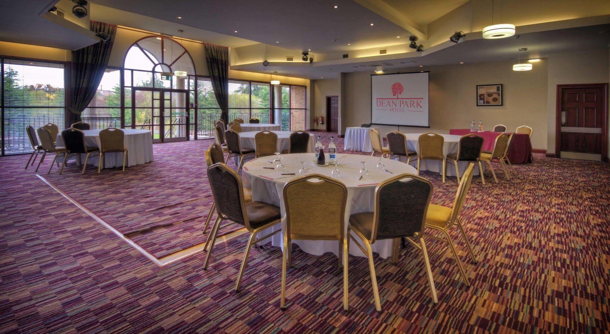 קירקאלדי Dean Park Hotel מראה חיצוני תמונה