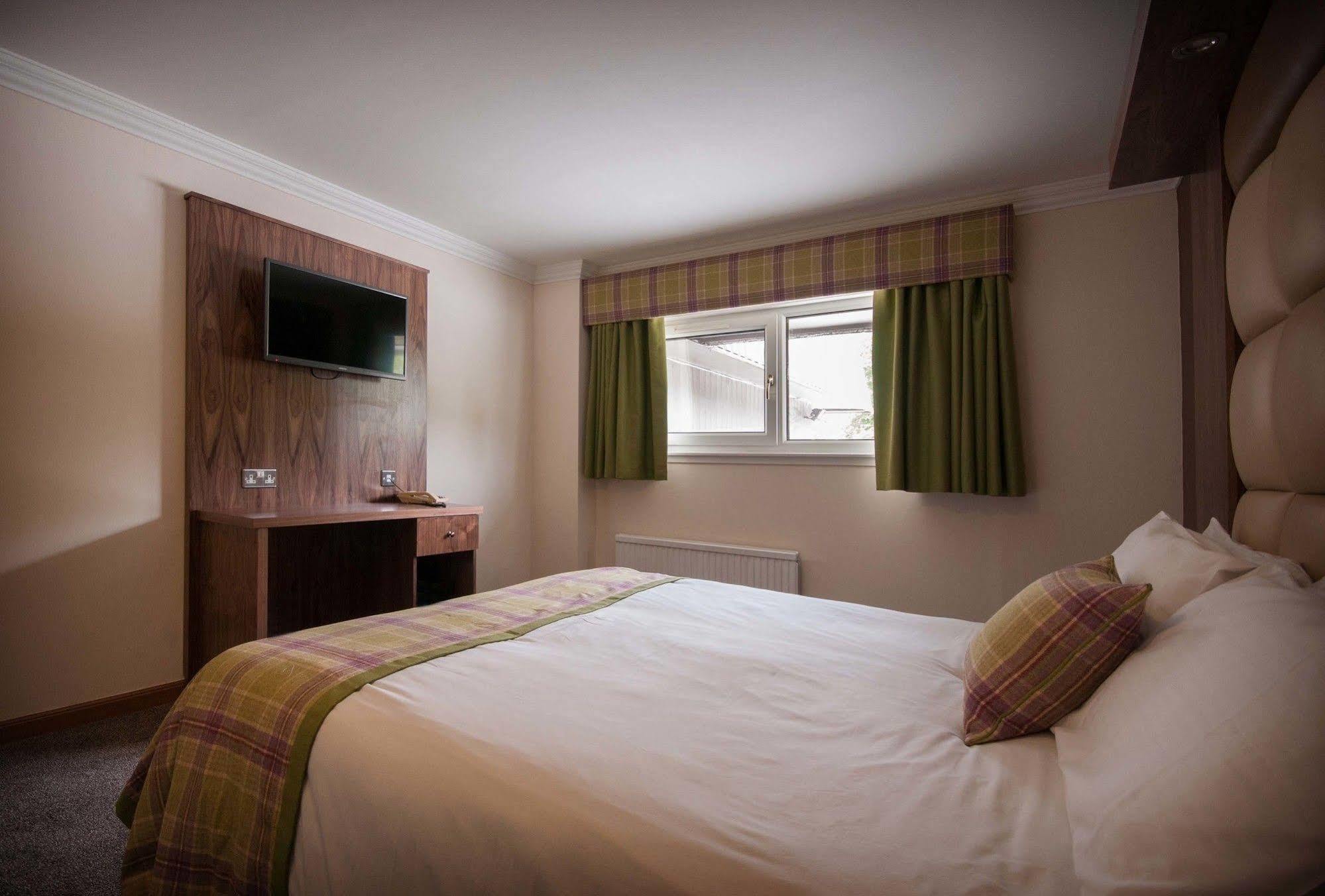 קירקאלדי Dean Park Hotel מראה חיצוני תמונה