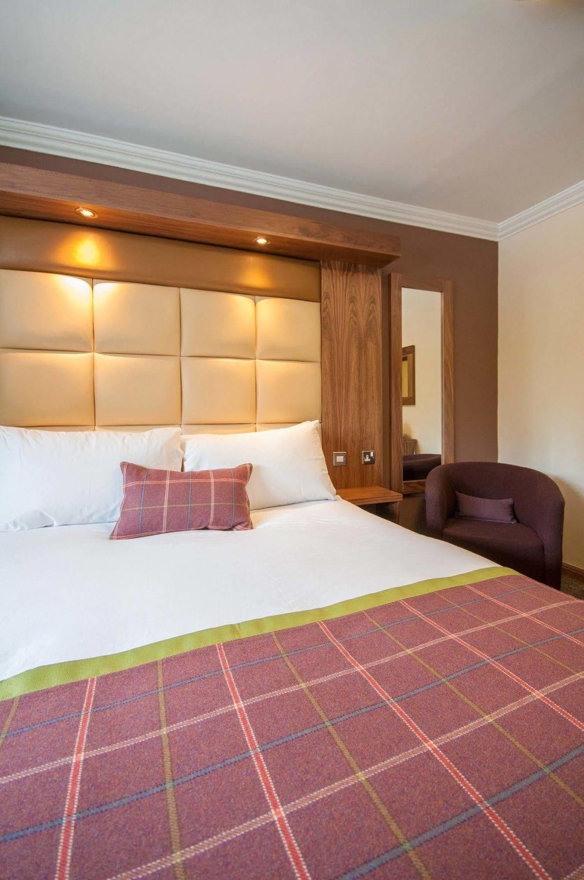 קירקאלדי Dean Park Hotel מראה חיצוני תמונה
